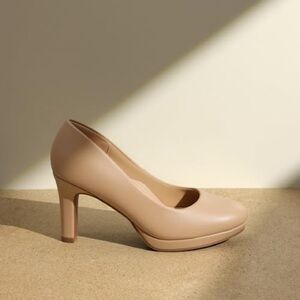 Elegant Tan Women's Pumps